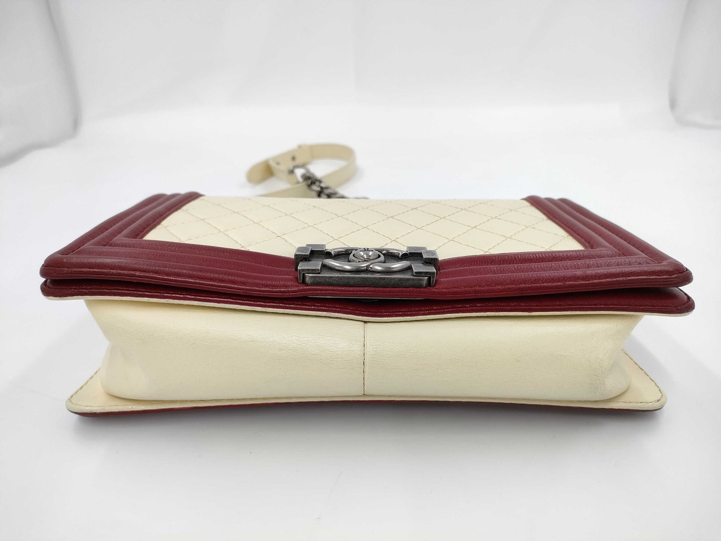 CHANEL Boy Chanel Matlasse Lamb Skin Bao Color Chain Shoulder Shoulder Bag