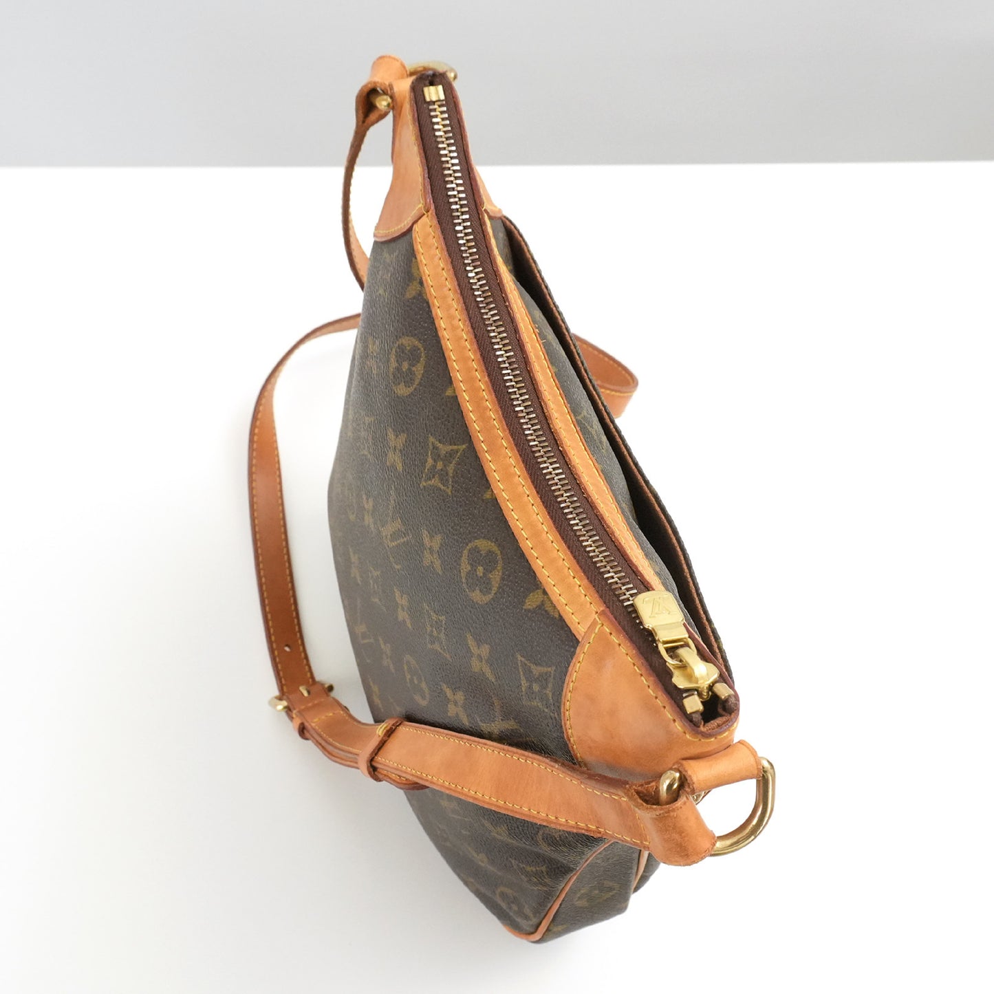LOUIS VUITTON LV Monogram Odeon PM M56390 Shoulder Bag