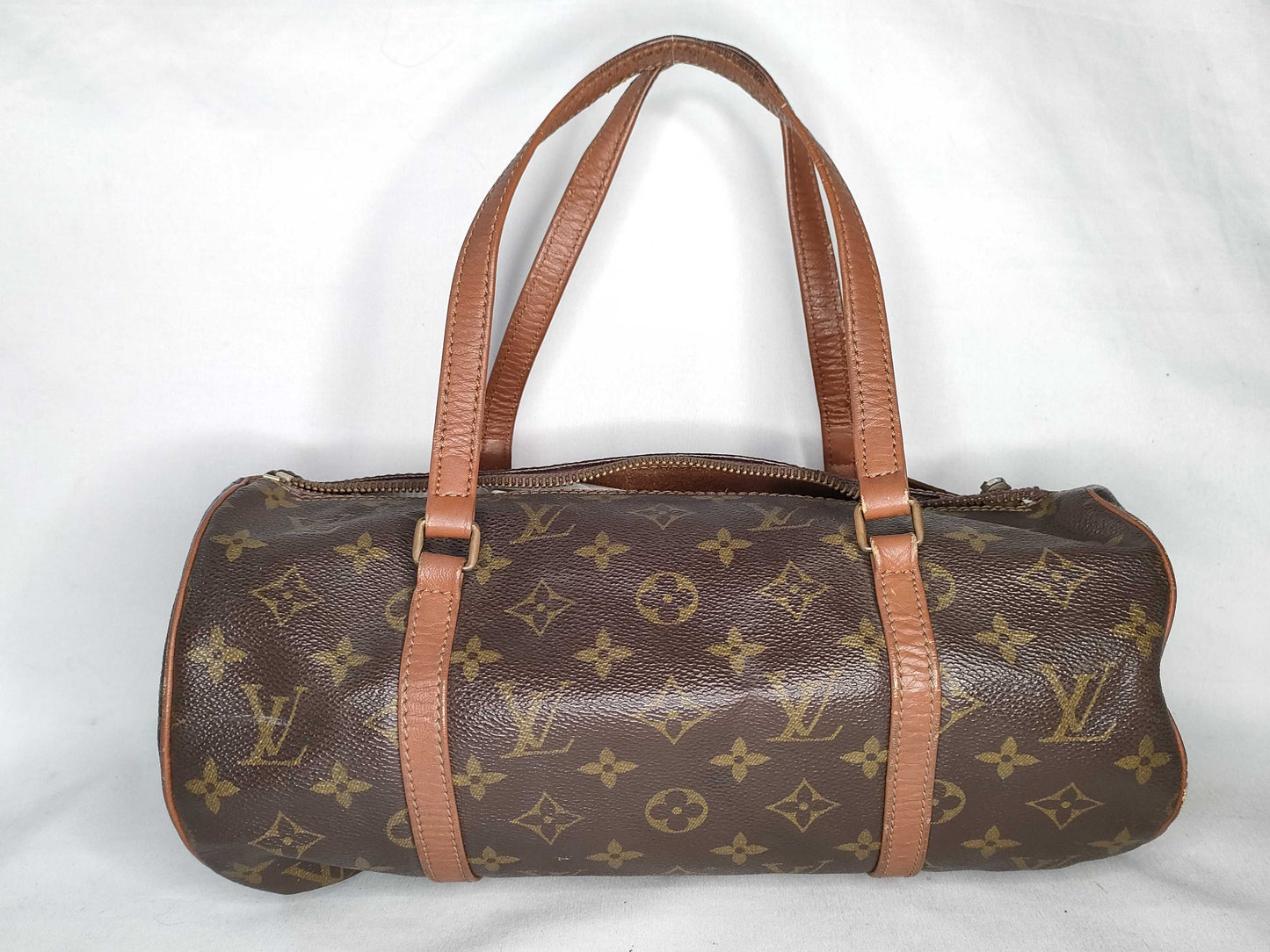 LOUIS VUITTON Monogram LOUIS VUITTON Monogram Papillon Handbag