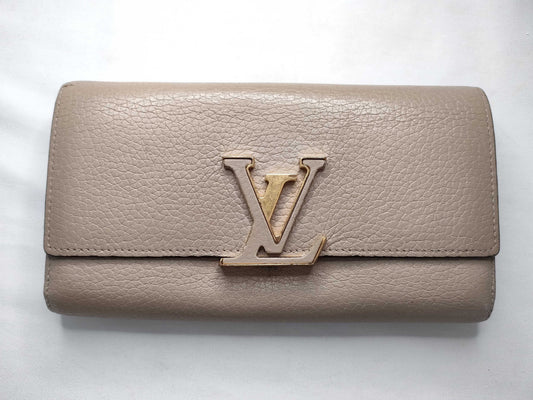 LOUIS VUITTON Vuitton Capucine M61249 MI0290 Wallet