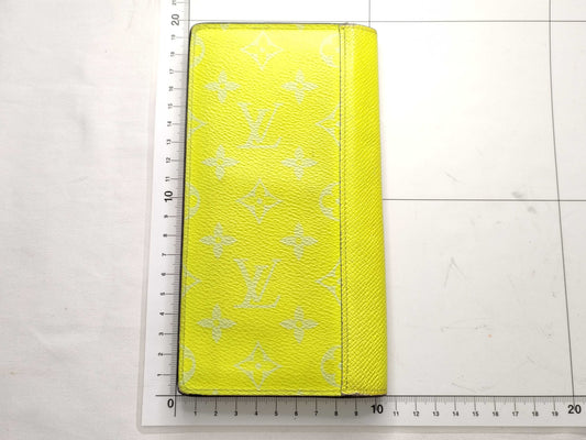 LOUIS VUITTON Vuitton Bros. Taigarama M30947 RFID Wallet