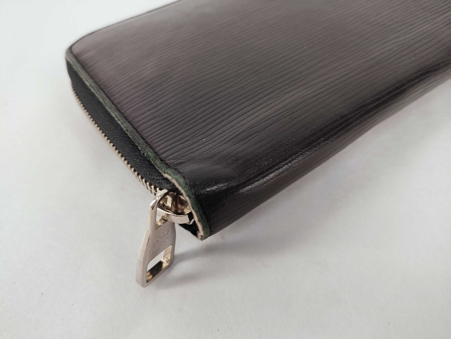 LOUIS VUITTON Epi Vuitton Organizer Epi Noir M62643 CA0165 Wallet