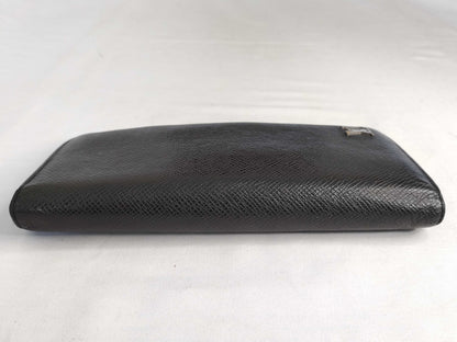 LOUIS VUITTON Taiga Vuitton Brazza Taiga Noir M30285 RFID Wallet