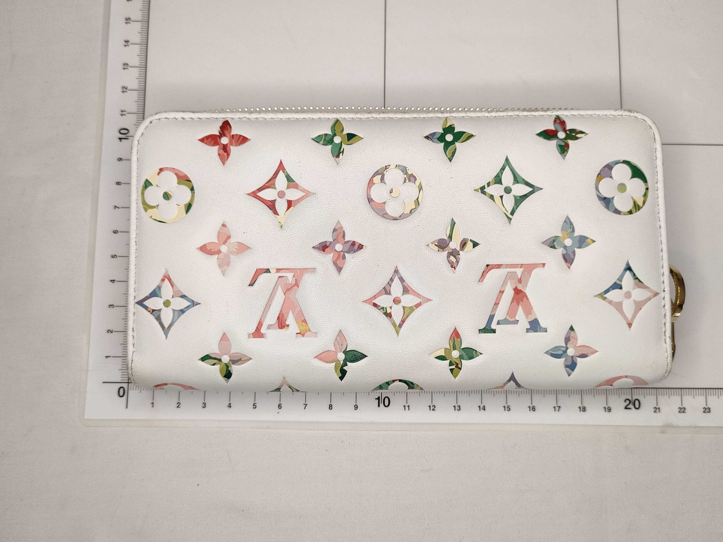 LOUIS VUITTON Vuitton Zippy Wallet Floral LV Garden M81694 RFID Wallet