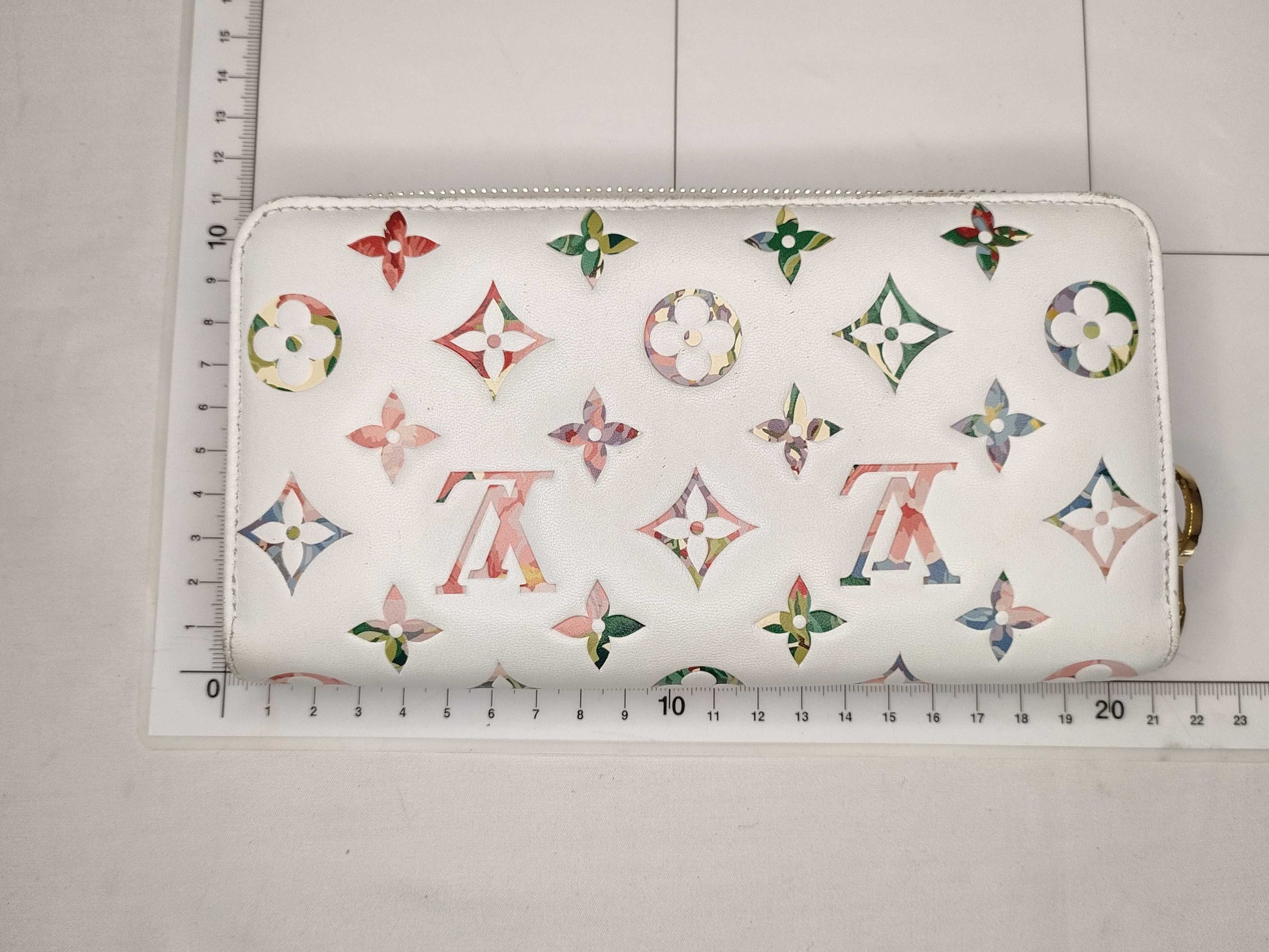 LOUIS VUITTON Vuitton Zippy Wallet Floral LV Garden M81694 RFID Wallet