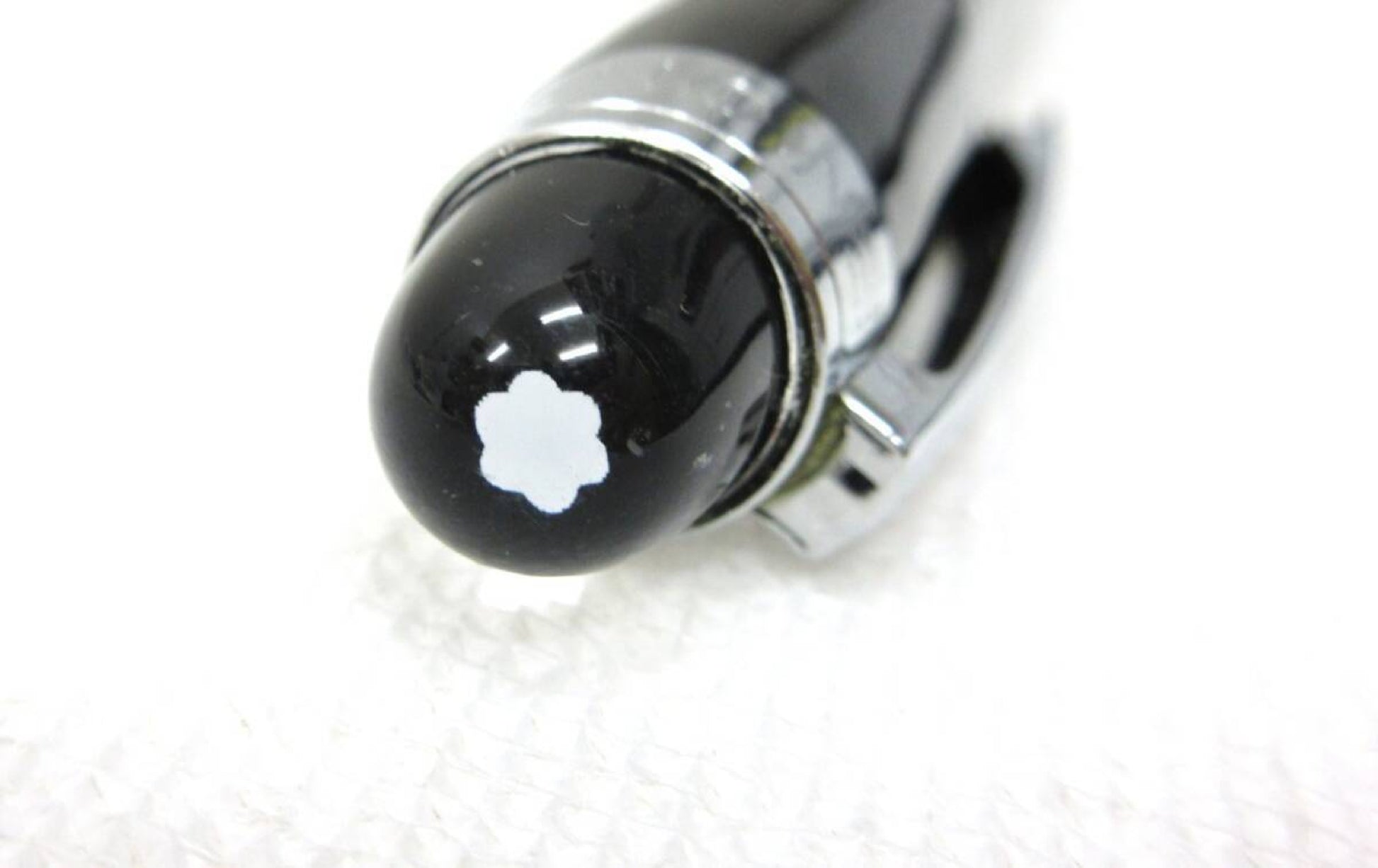 MONTBLANC Ballpoint Pen Dragon Design Pen / Fountain Pen