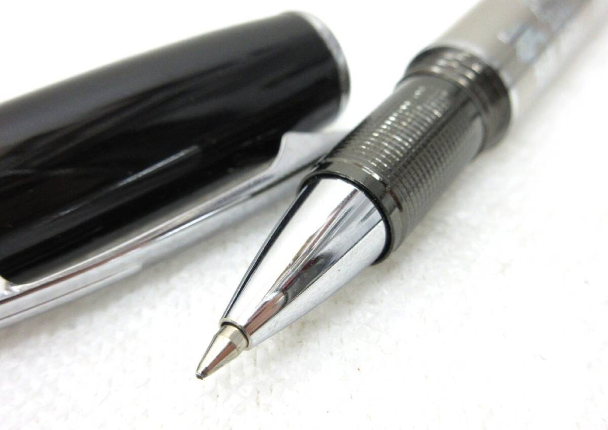 MONTBLANC Ballpoint Pen Dragon Design Pen / Fountain Pen