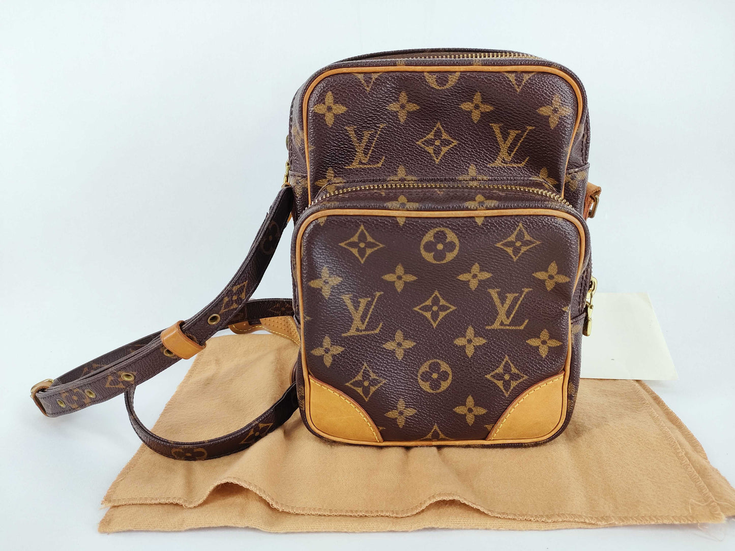 LOUIS VUITTON Monogram Vuitton Monogram Amazon M45236 TH0073 Shoulder Bag