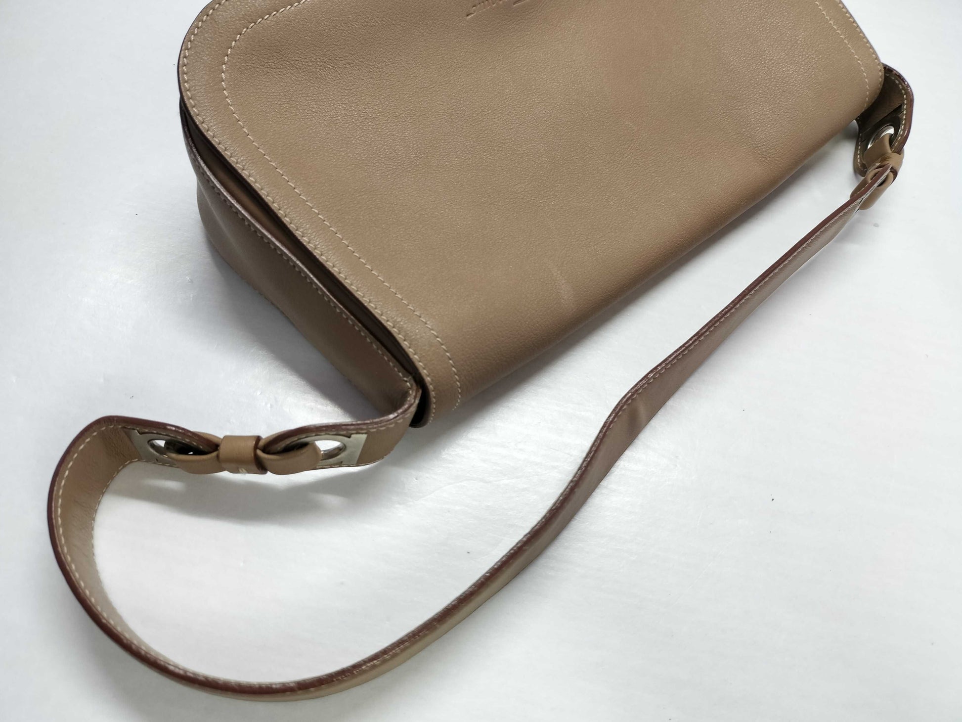 Salvatore Ferragamo Gancini Ferragamo Shoulder Bag