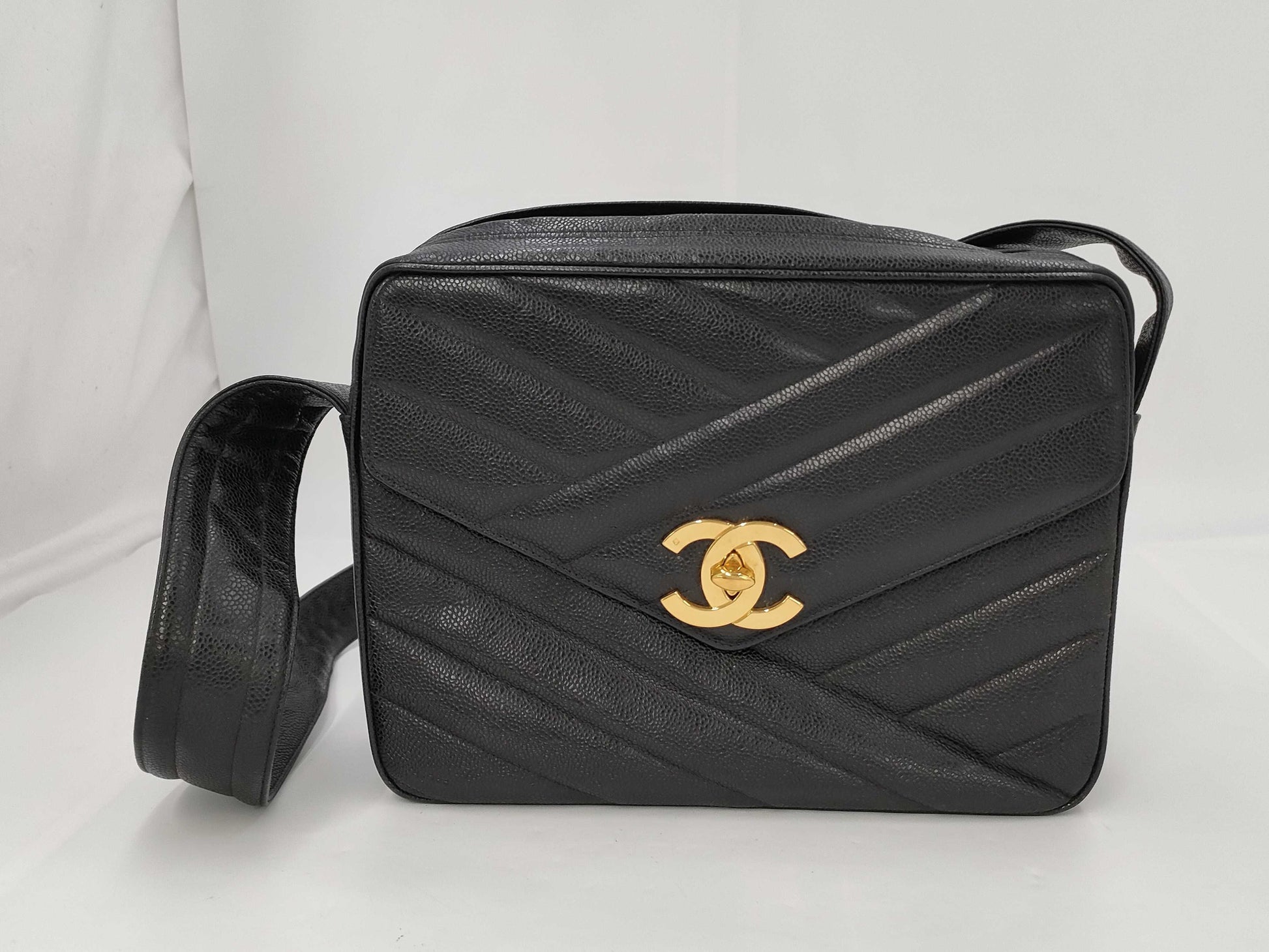 CHANEL CHANEL Shoulder Bag Black Gold Fittings/Coco Ball Caviar Skin Seal Shoulder Bag