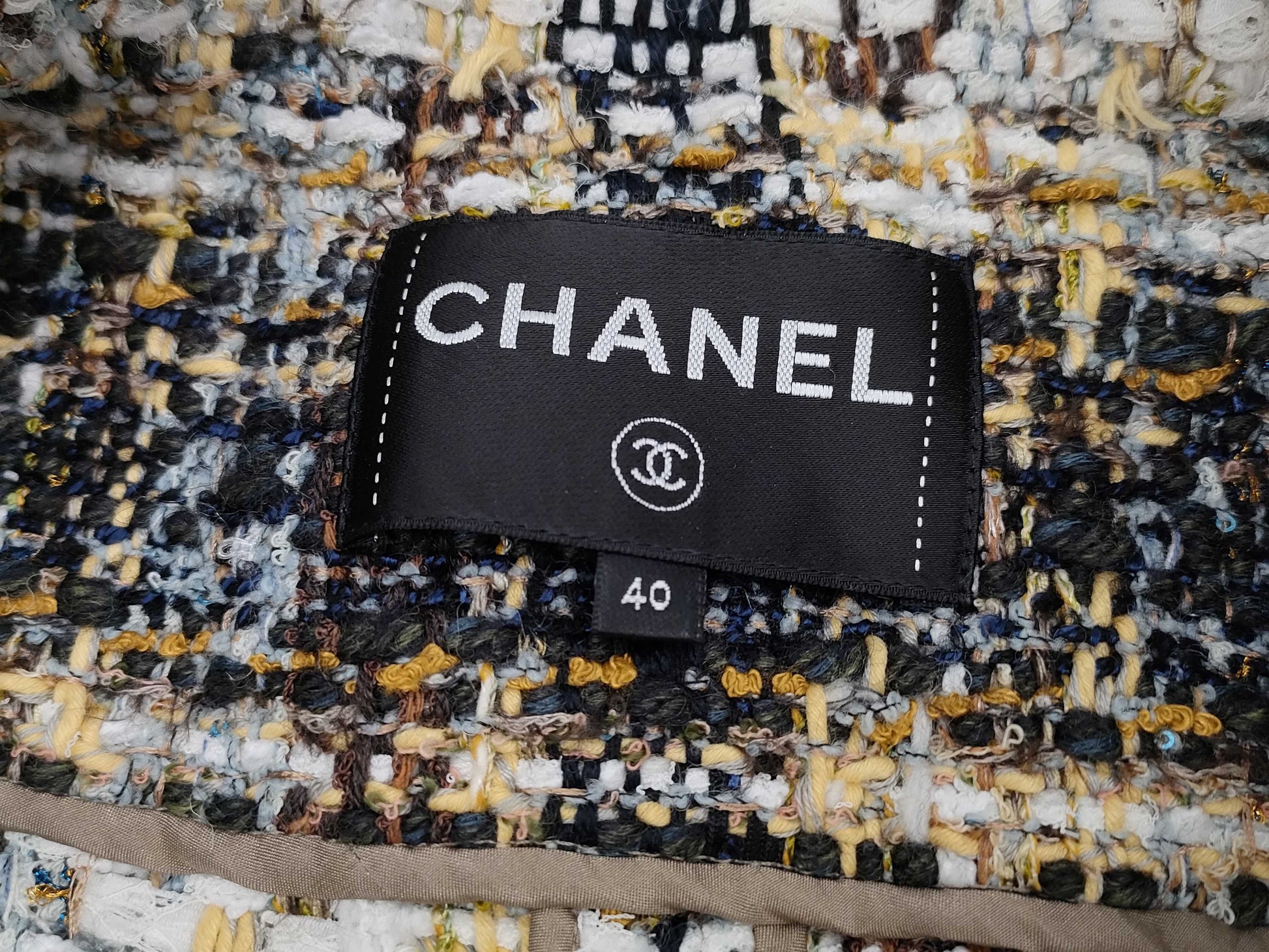 CHANEL Knitted Cardigan Size 40 Cardigan Jacket