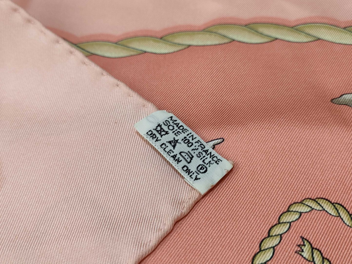 HERMES Carre Hermes Carre 90 Silk Scarf Pink Scarf
