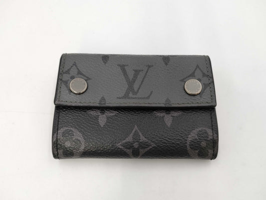 LOUIS VUITTON Monogram Eclipse Discovery Compact Wallet Wallet