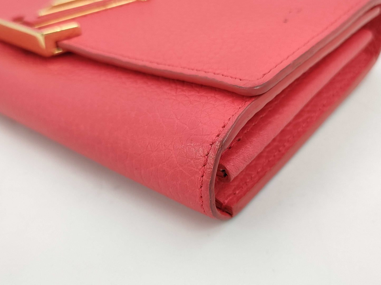 LOUIS VUITTON TrialonPorte Feuille Capucine Wallet