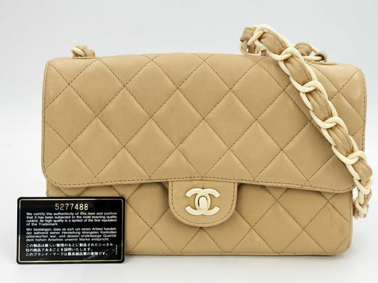 CHANEL Plastic Chain Shoulder Lamb Skin Shoulder Bag