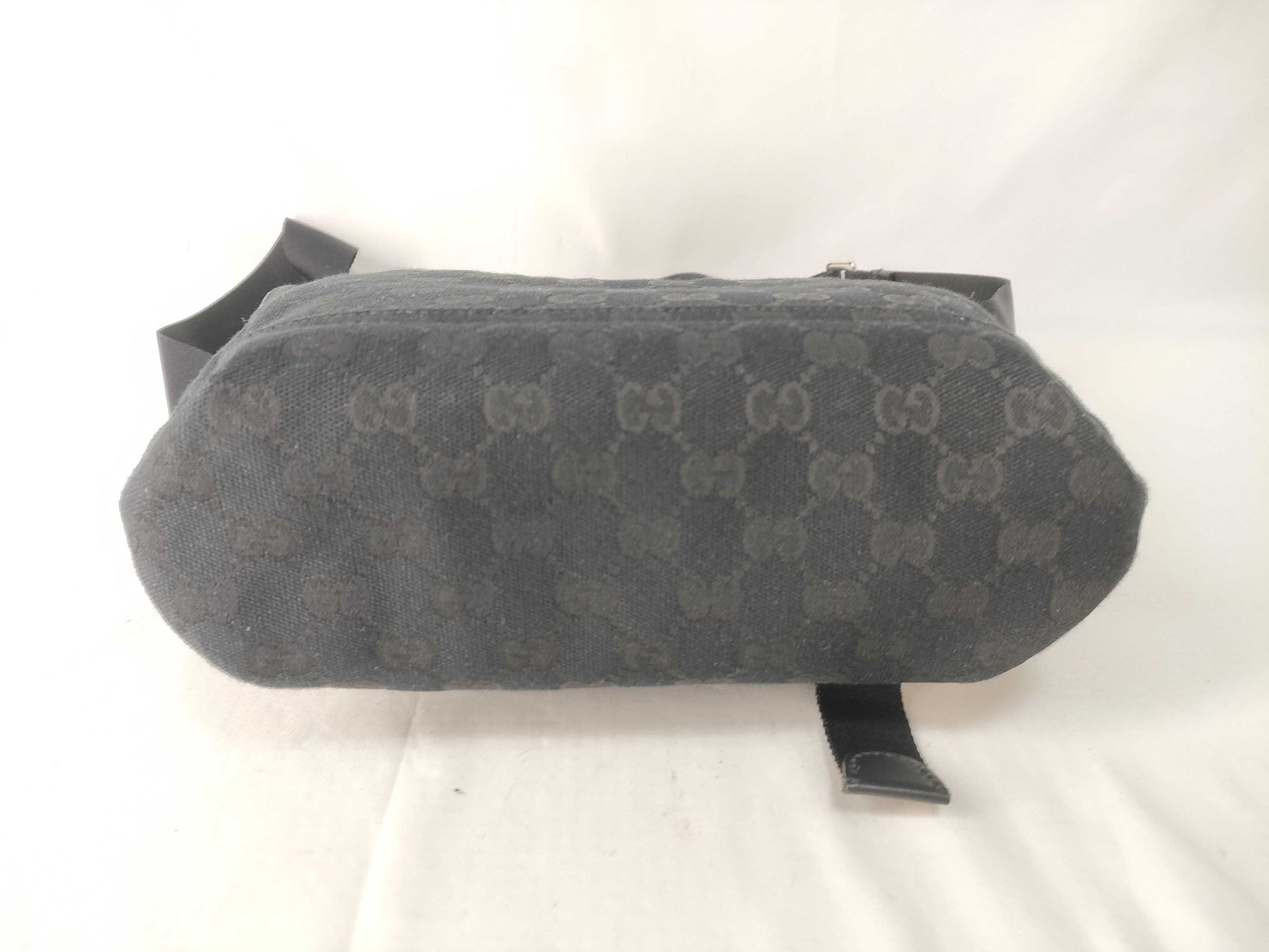 GUCCI GG Canvas Small Crossbody Bag 854745 Shoulder Bag