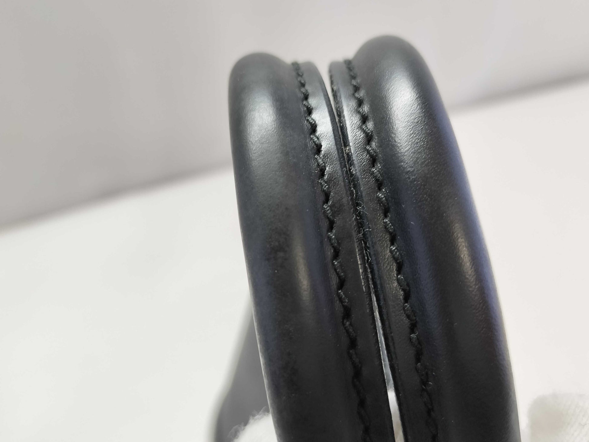 LOUIS VUITTON Epi Noir Alma M52142 Handbag