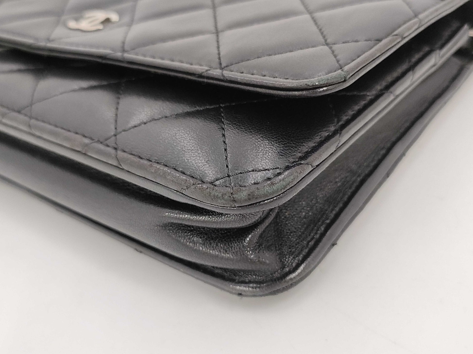 CHANEL Matlasse Chain Wallet Lambskin Shoulder Bag