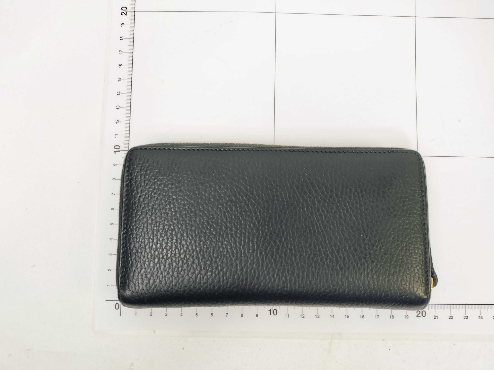 GUCCI Petit Marmont Round Zipper 456117 Wallet
