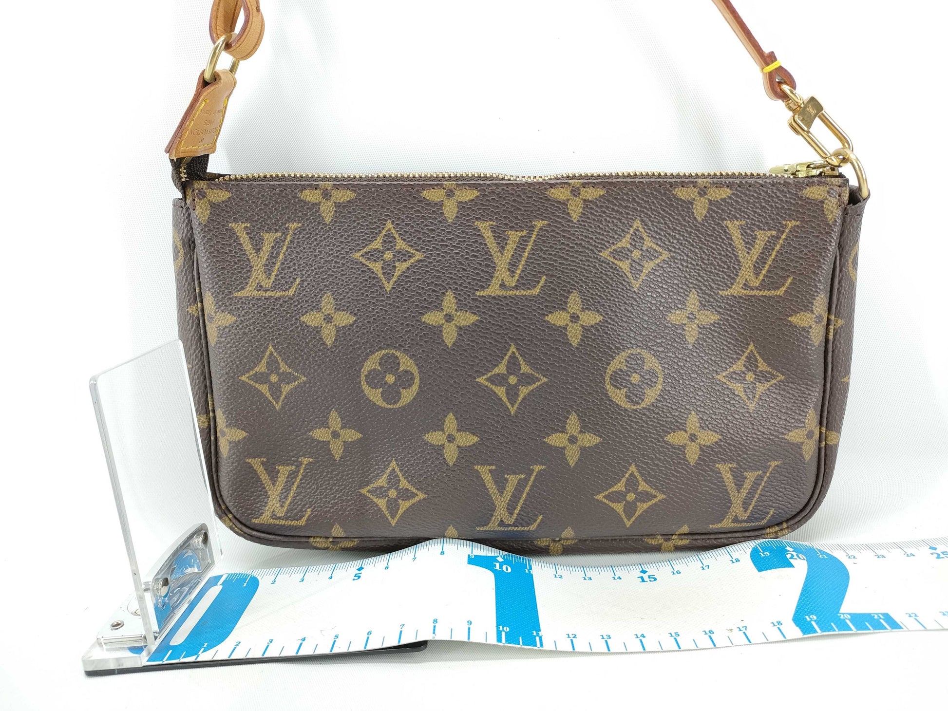 LOUIS VUITTON Monogram Louis Vuitton Monogram Pochette Accessoir M51980 Handbag