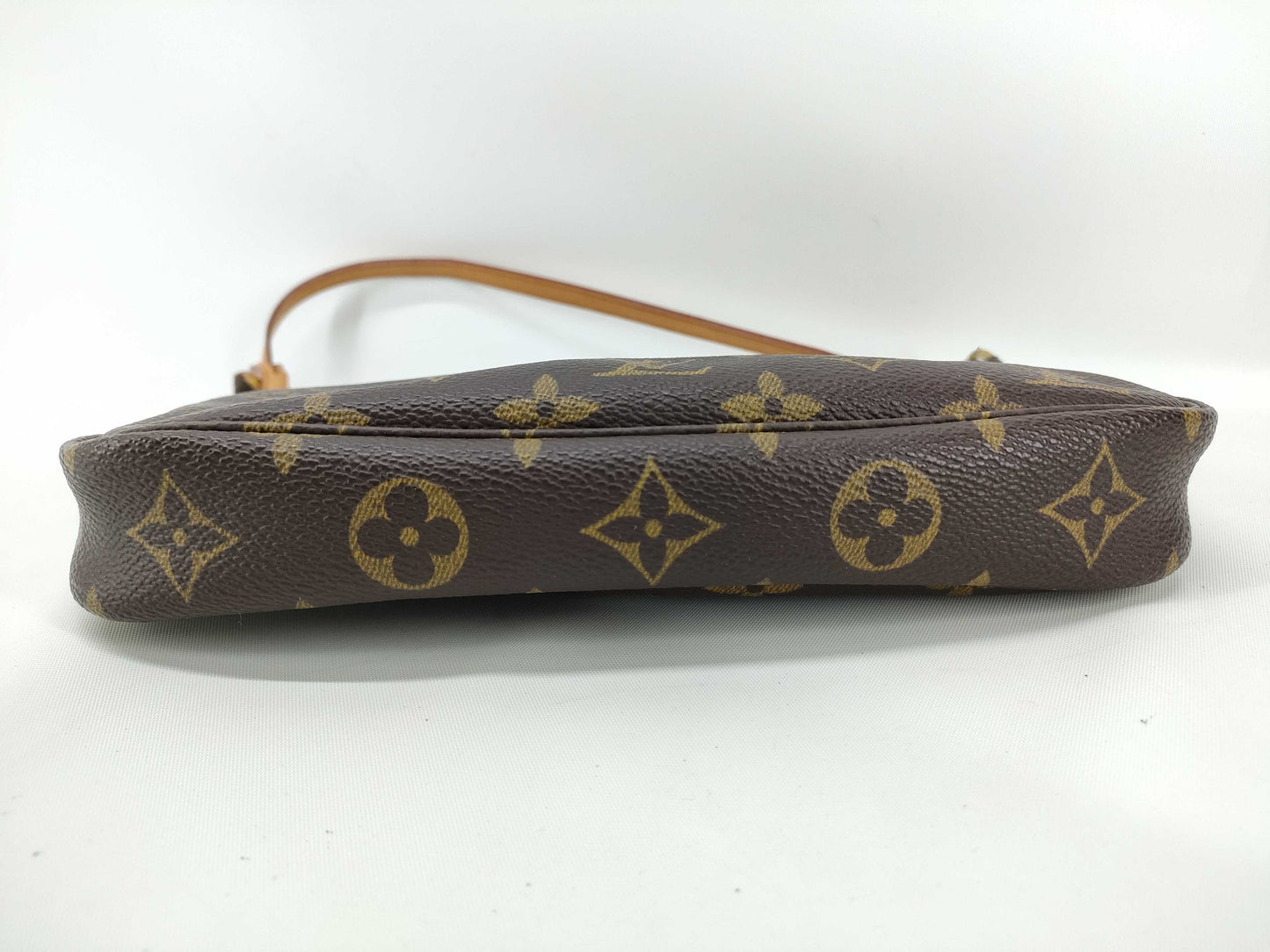 LOUIS VUITTON Monogram Louis Vuitton Monogram Pochette Accessoir M51980 Handbag