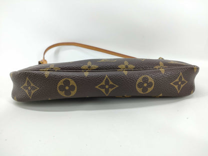 LOUIS VUITTON Monogram Louis Vuitton Monogram Pochette Accessoir M51980 Handbag