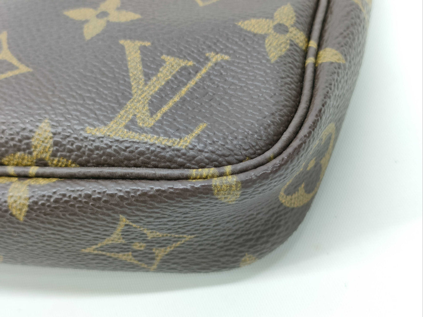 LOUIS VUITTON Monogram Louis Vuitton Monogram Pochette Accessoir M51980 Handbag
