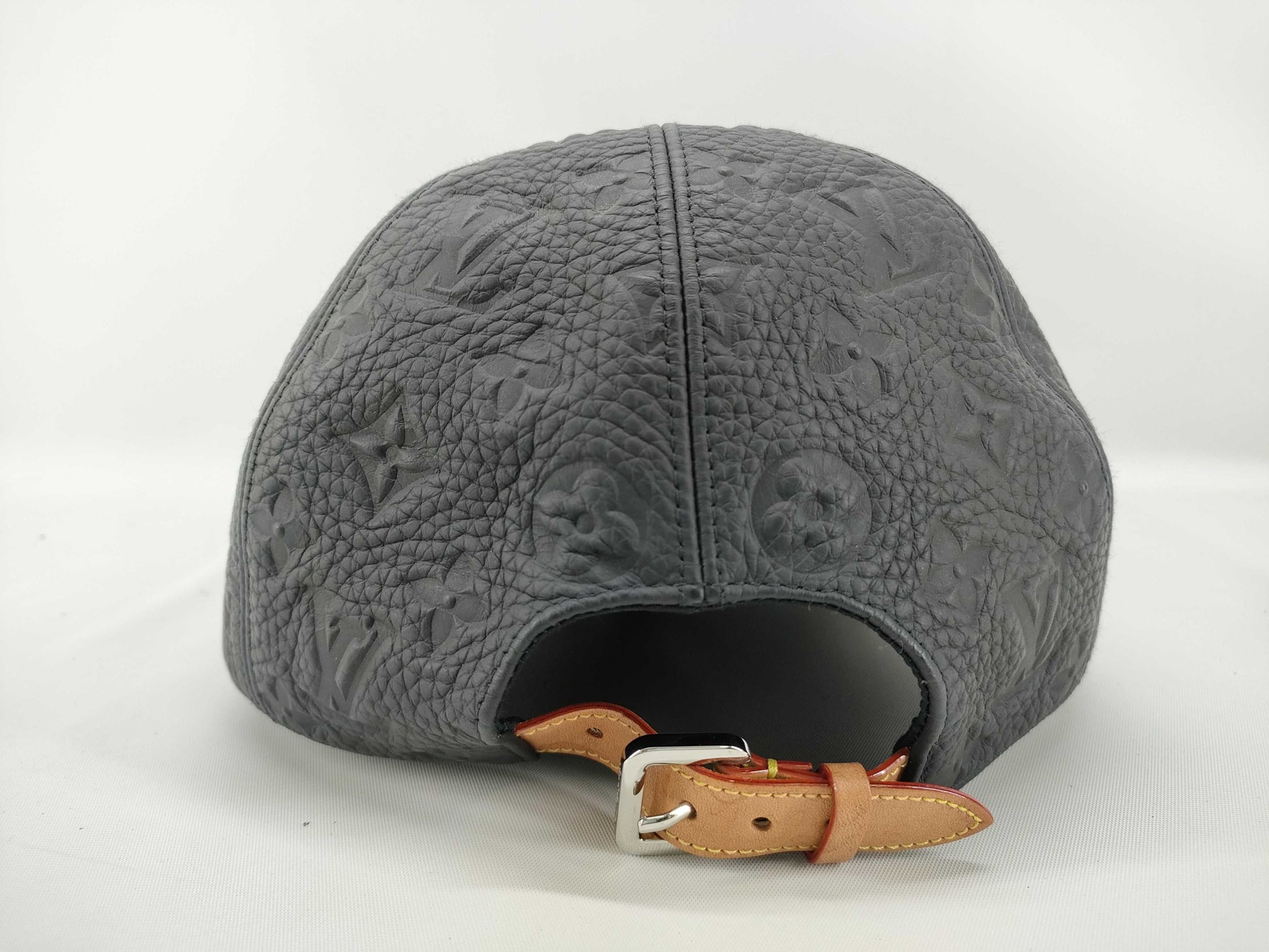 LOUIS VUITTON Monogram Amplplant Louis Vuitton Monogram Unplant Casket 1.1 MP2605 Cap Accessories: Box Storage Bag Other Accessories