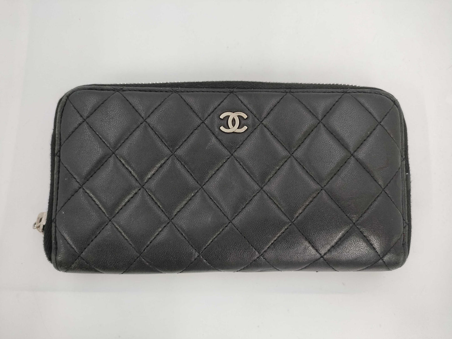 CHANEL Matelasse Round Zip Long Wallet, Lambskin, 15 Series