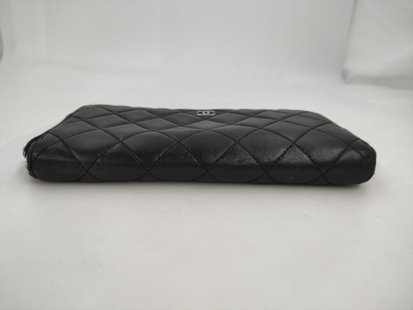 CHANEL Matelasse Round Zip Long Wallet, Lambskin, 15 Series