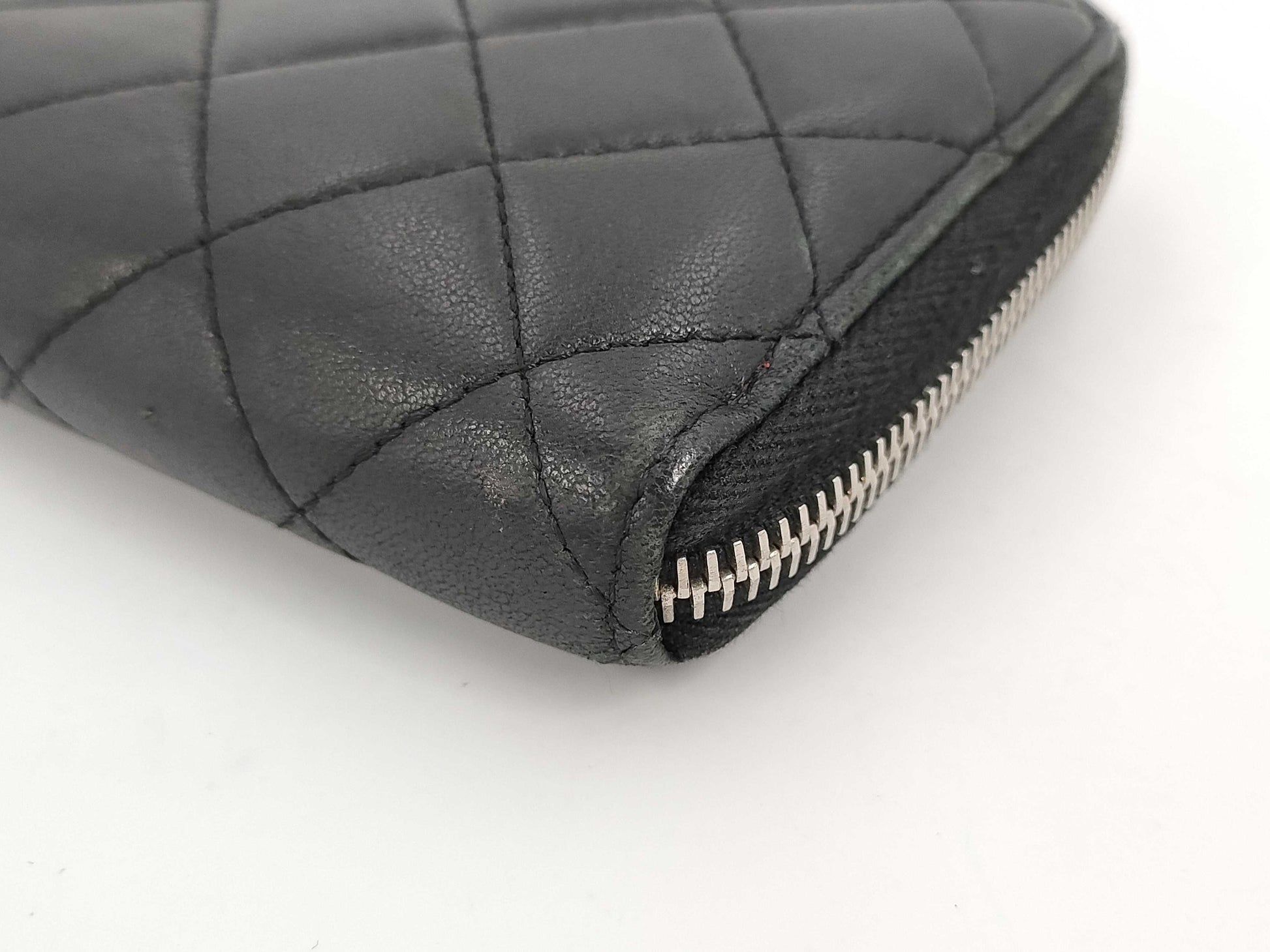 CHANEL Matelasse Round Zip Long Wallet, Lambskin, 15 Series