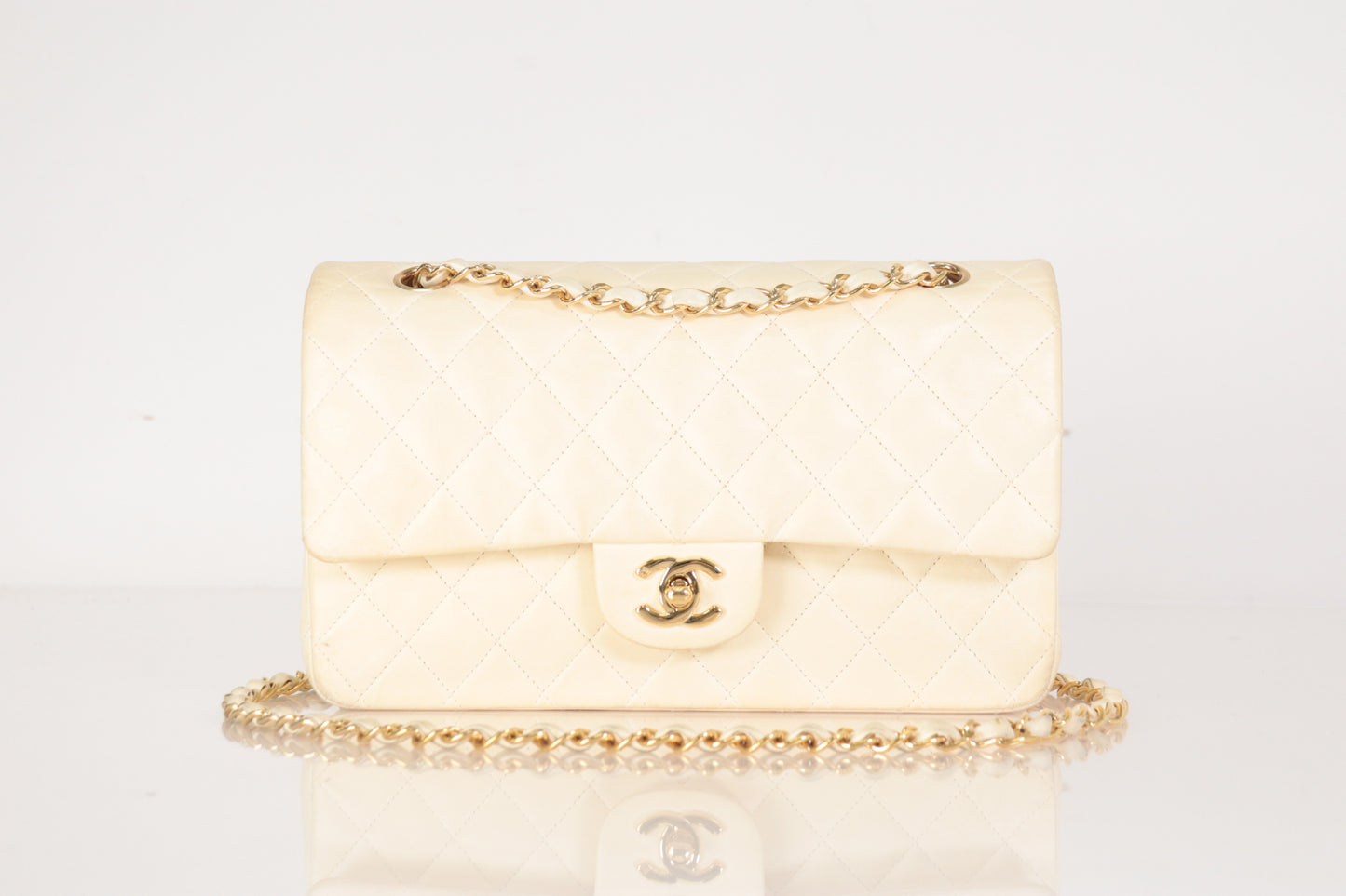 CHANEL W Flap 25 Ram Ivory 8th Series Shoulder Bag