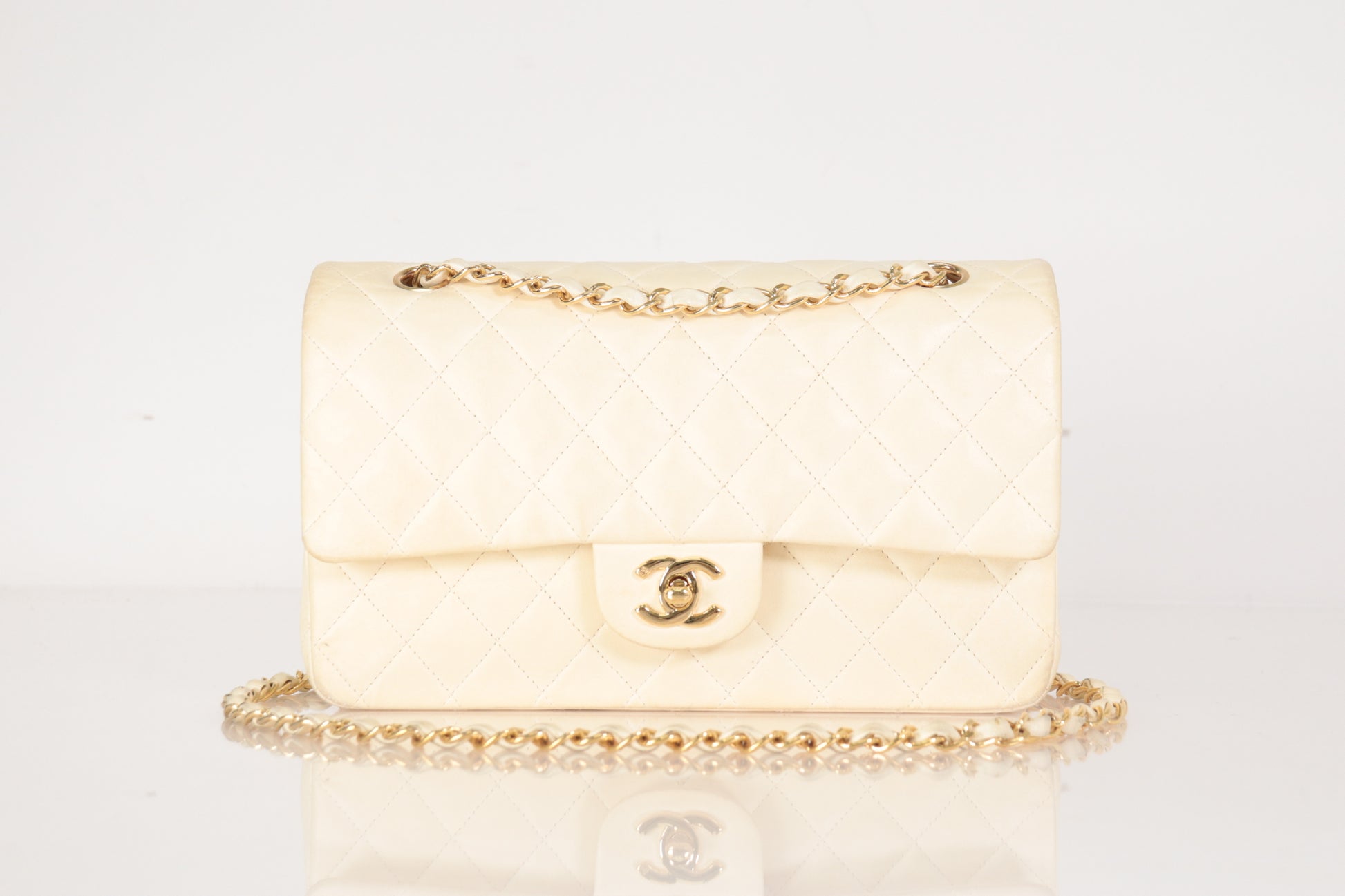 CHANEL W Flap 25 Ram Ivory 8th Series Shoulder Bag