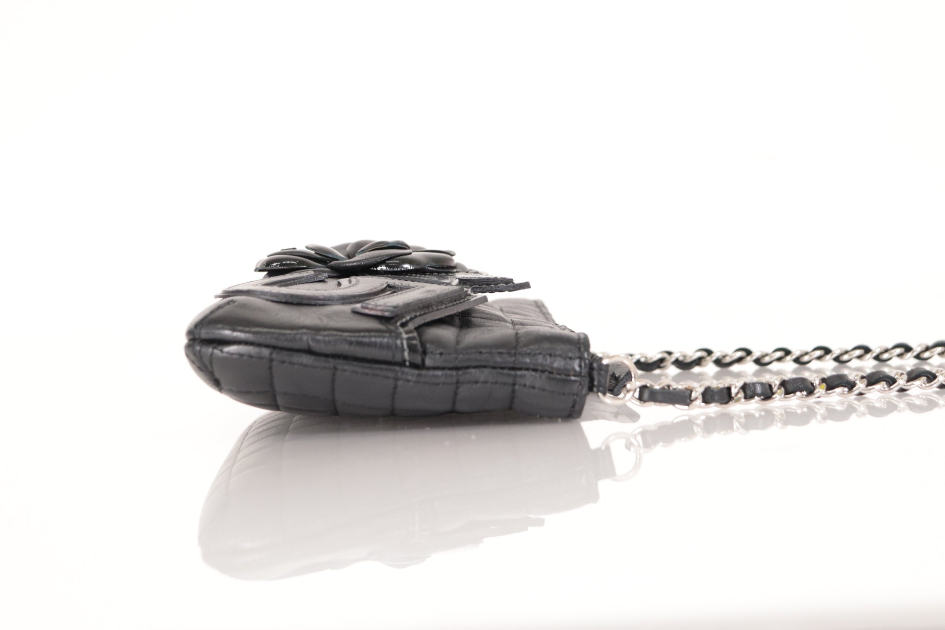 CHANEL Camellia Chocolate Bar Lamb Mini Chain Shoulder SV Hardware 10th Series Shoulder Bag