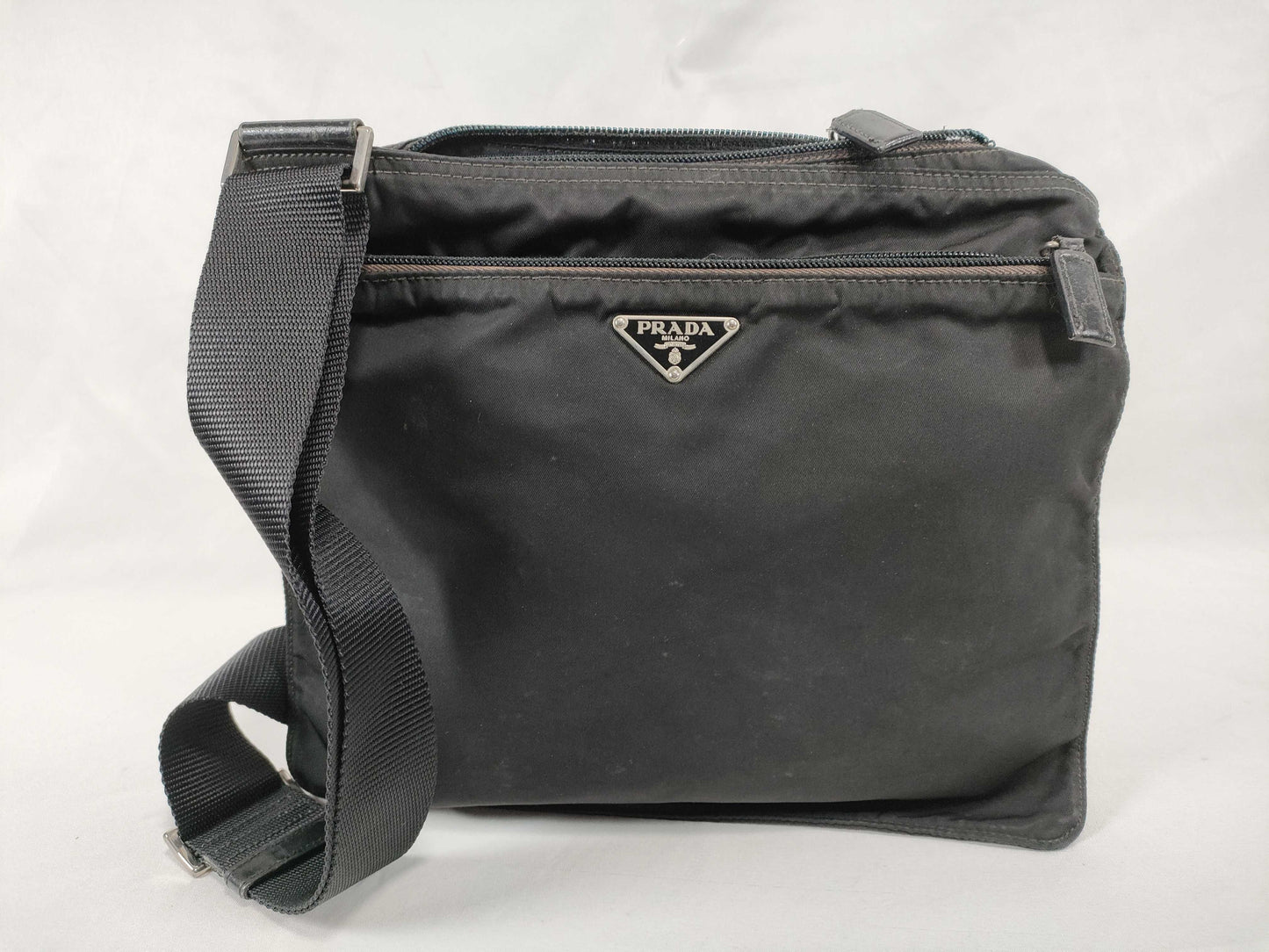 PRADA Nylon Nylon Black Triangle Logo Plate No Gusset White Tag Zipper: LAMPO Shoulder Bag