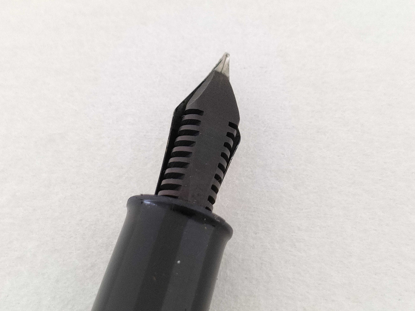 STAEDTLER Tradition Fountain Pen, Resin x 14K , Black x Gold