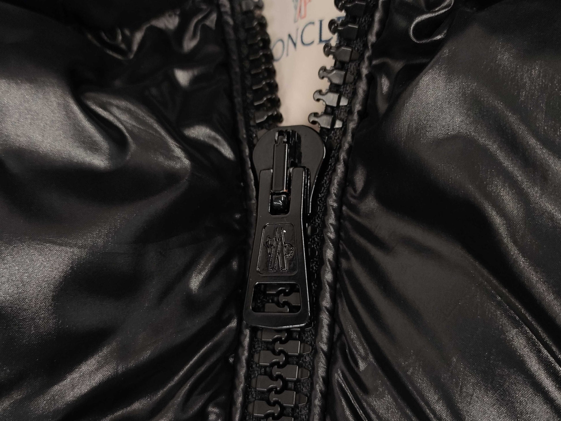 MONCLER MONCLER JADE GIUBBOTTO Jacket Down Size 3 E20914131505 68950 Jacket