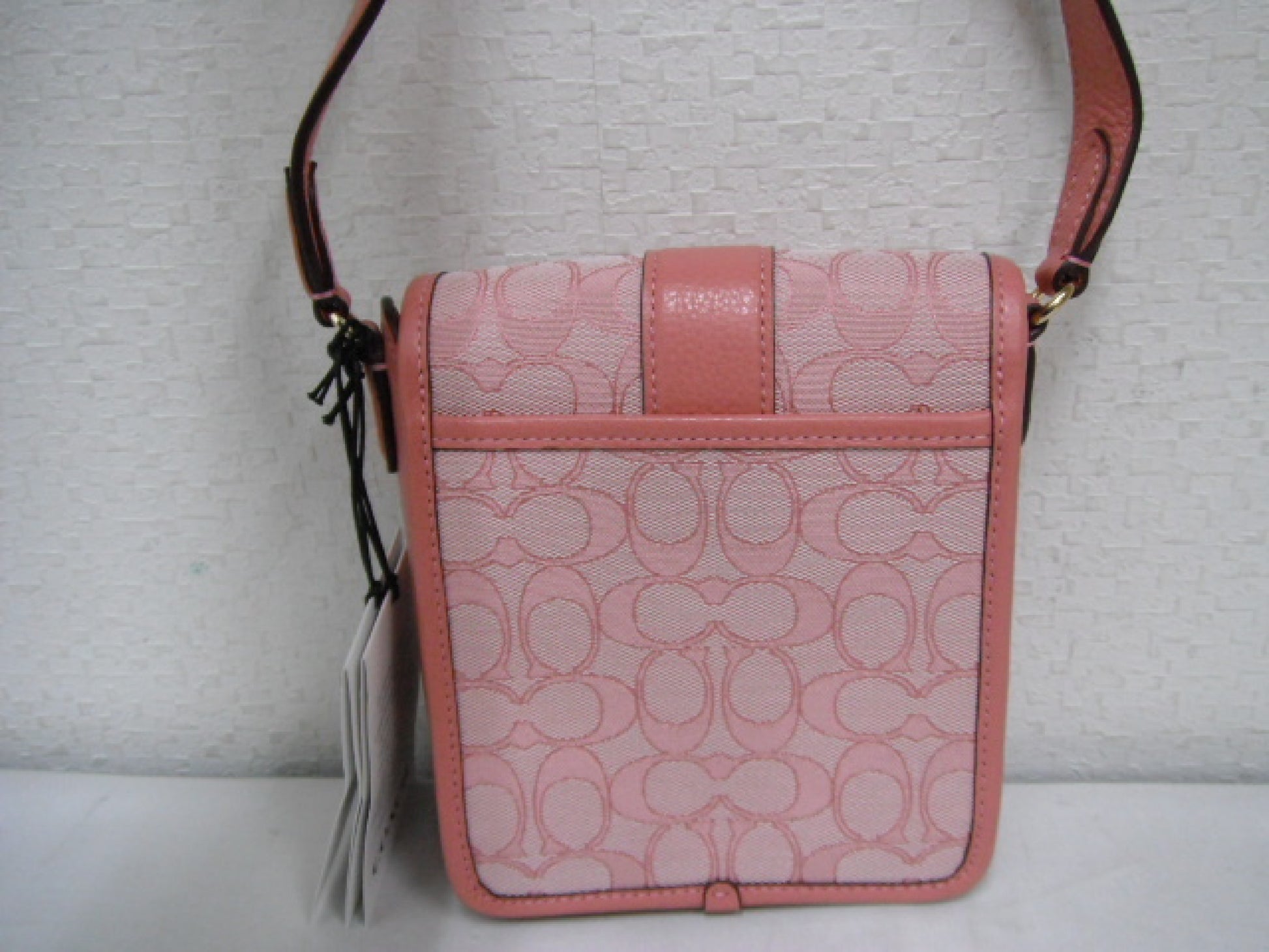 COACH Signature Shoulder Bag C8321 Shoulder Bag