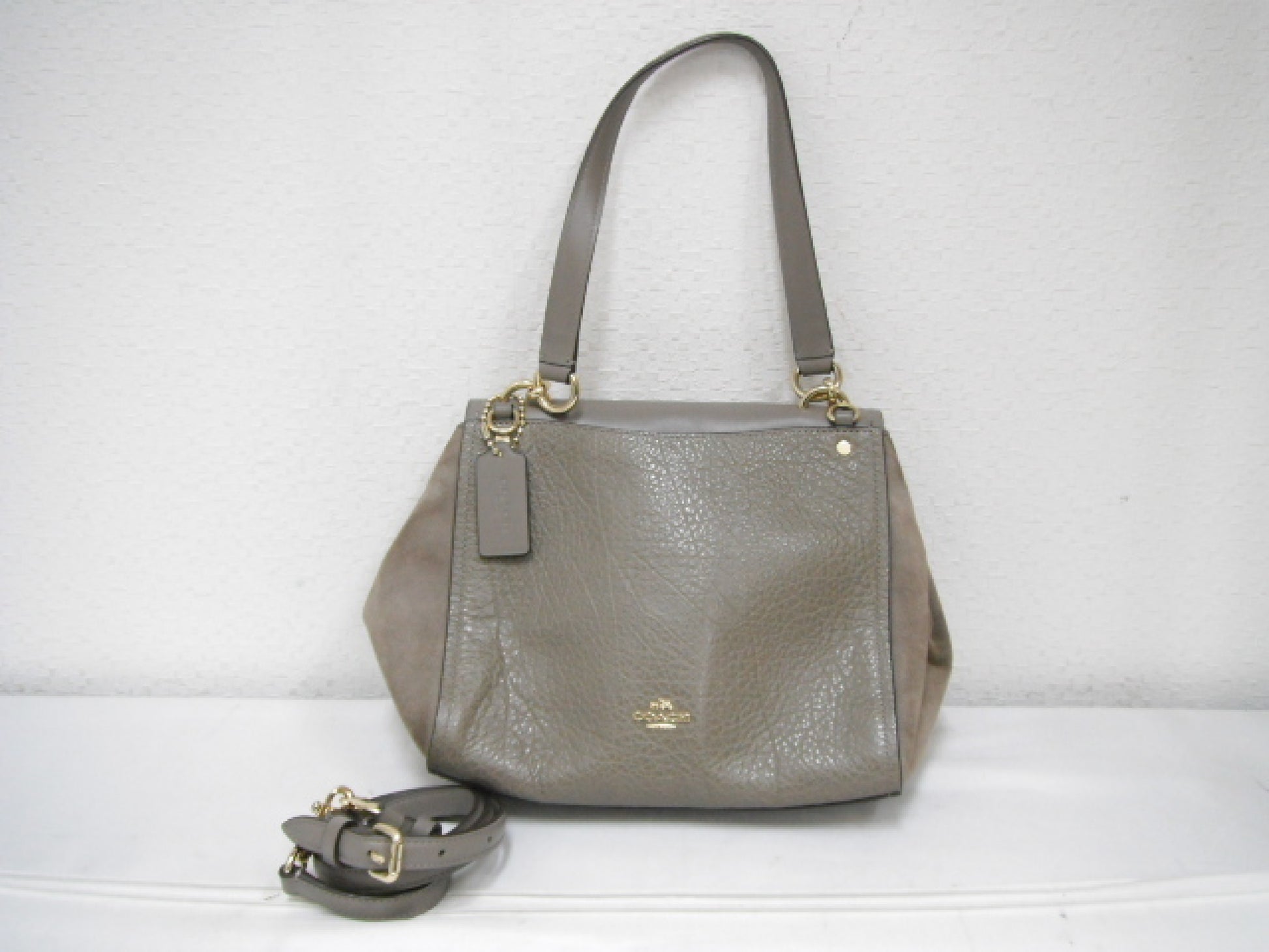 COACH Leather x Suede Leather Handbag with Shoulder F22348 Handbag