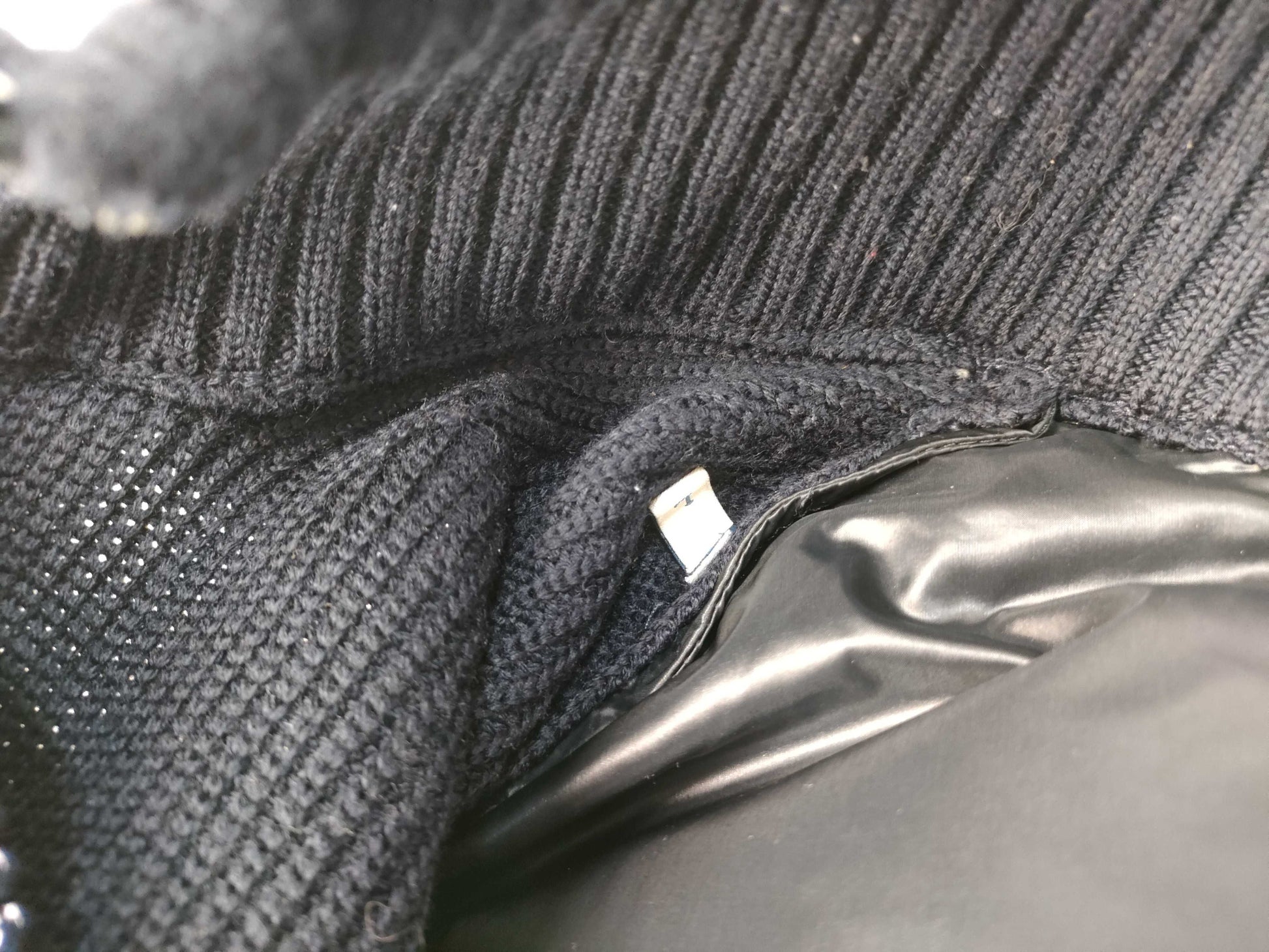 MONCLER MAGLIONE TRICOT CARDIGAN Knit and Down Jacket