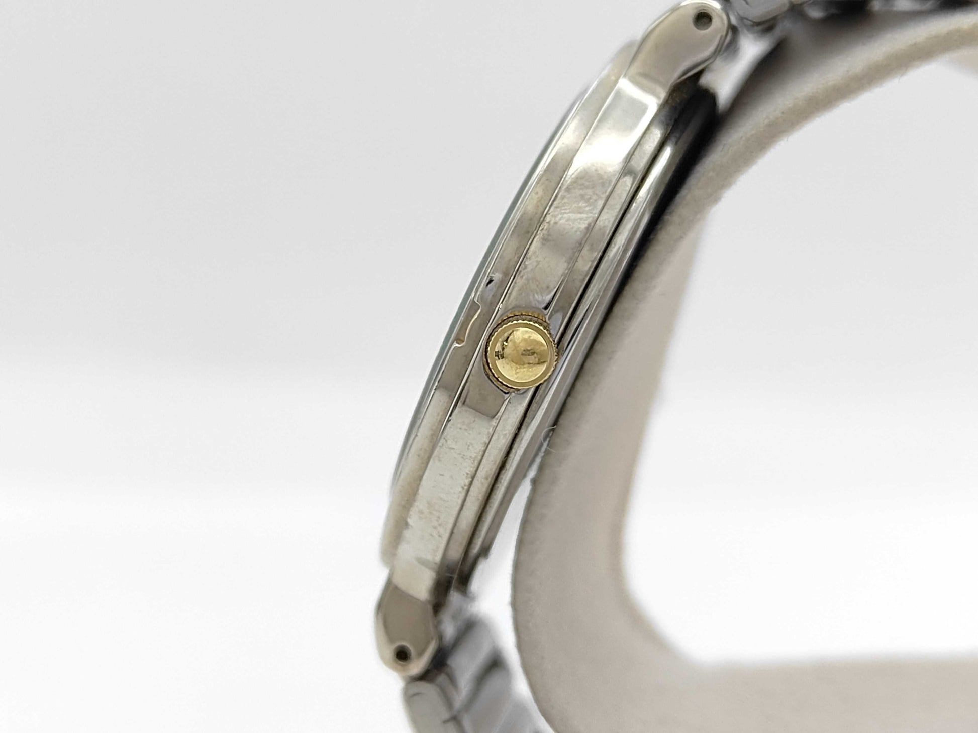 SEIKO V801-111A 0D1545 Quartz Women's Watch