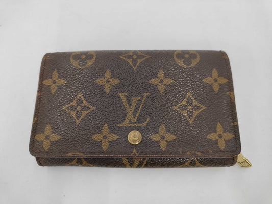 LOUIS VUITTON LV Monogram Wallet