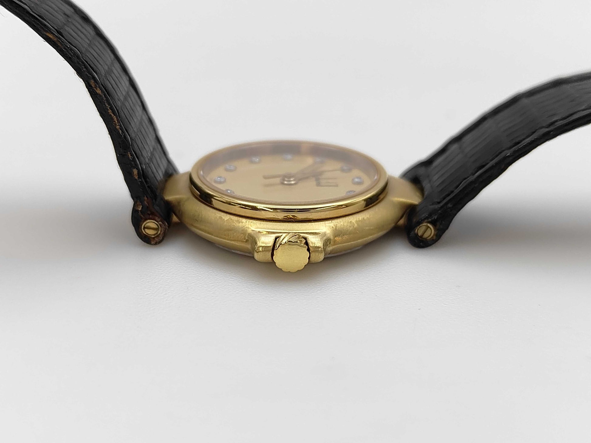 dunhill P12 16156 Quartz Women's Watch