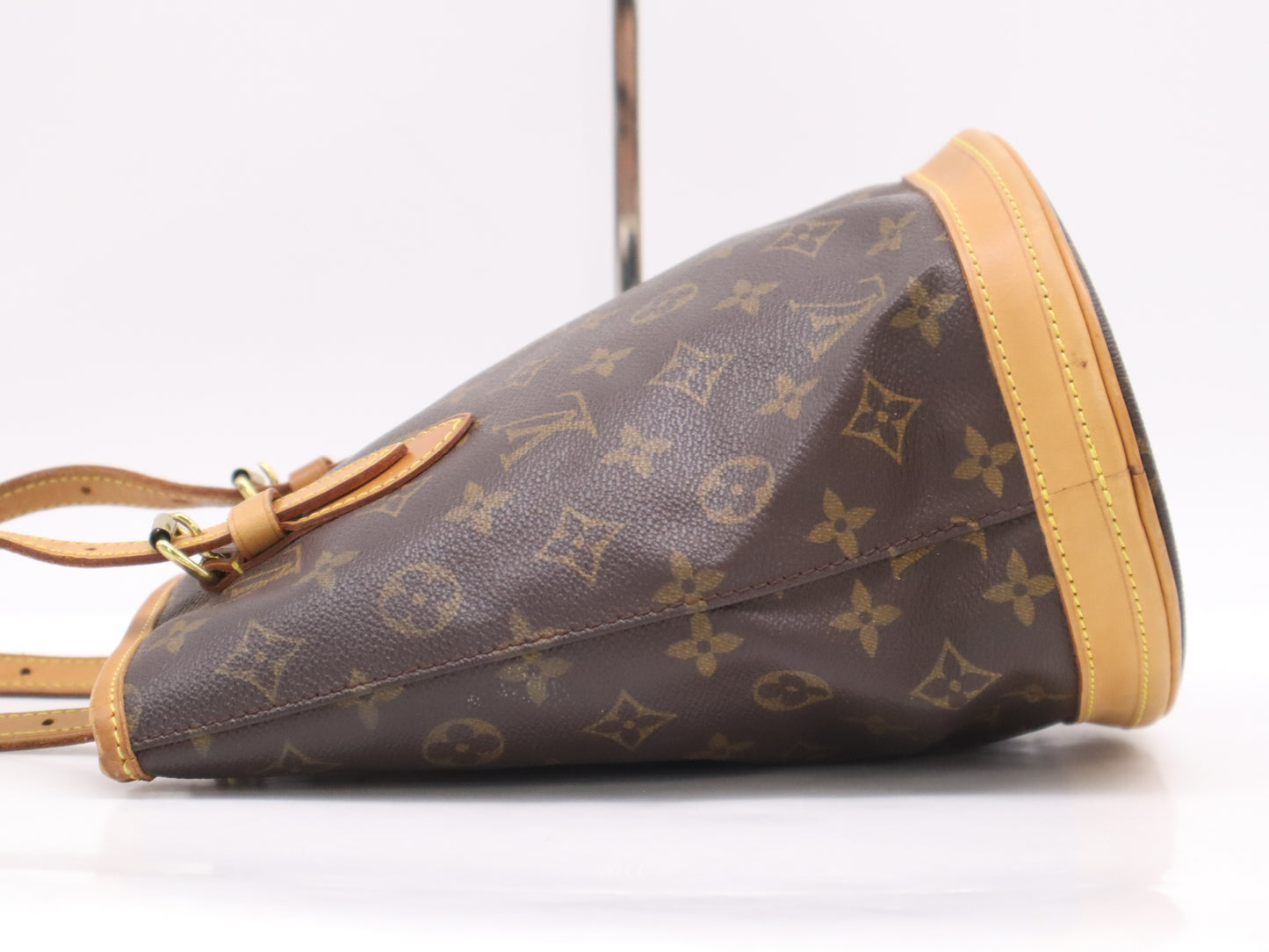 LOUIS VUITTON M42238 Monogram Bucket PM Shoulder Bag