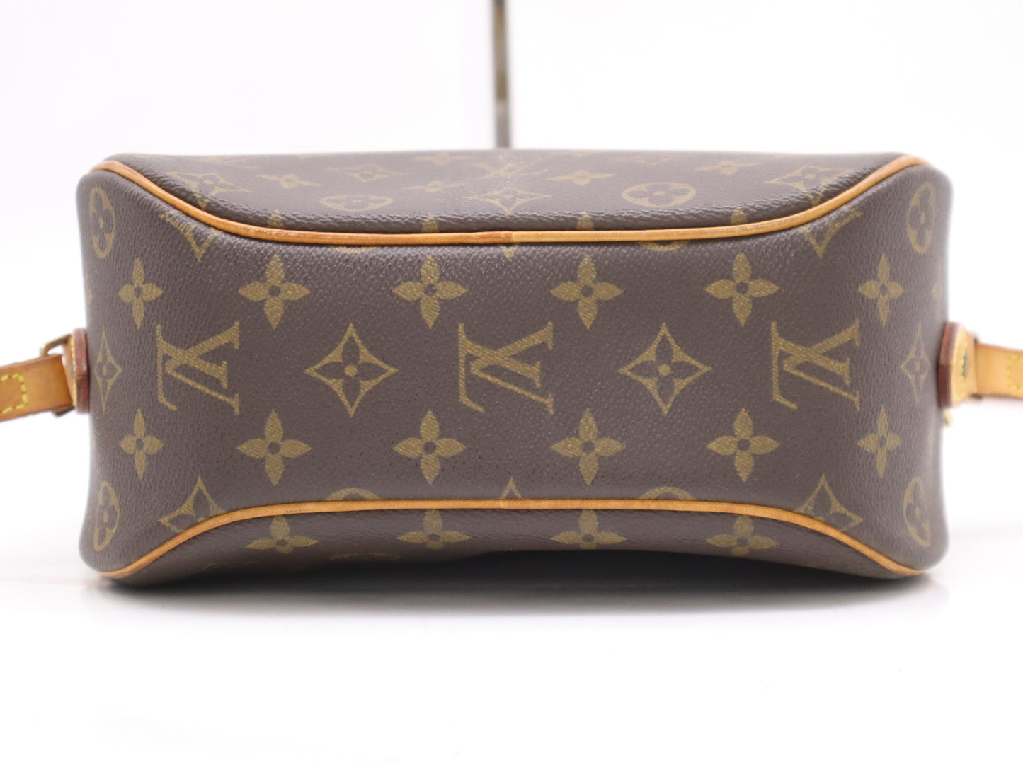 LOUIS VUITTON M51221 Monogram Blois Shoulder Bag