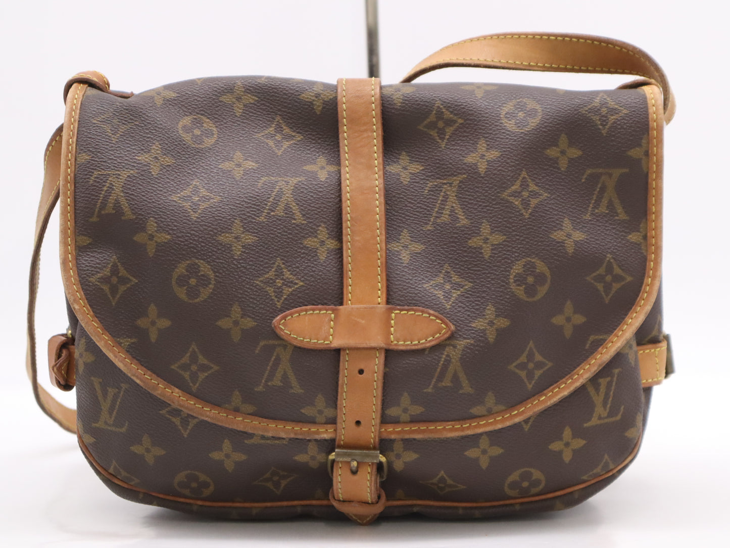 LOUIS VUITTON M42256 Monogram Saumur 30 Shoulder Bag