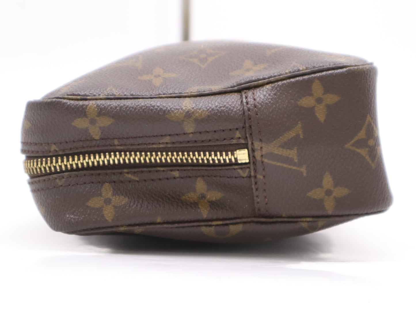 LOUIS VUITTON M47524 Monogram Truth Toilette 23 Pouch