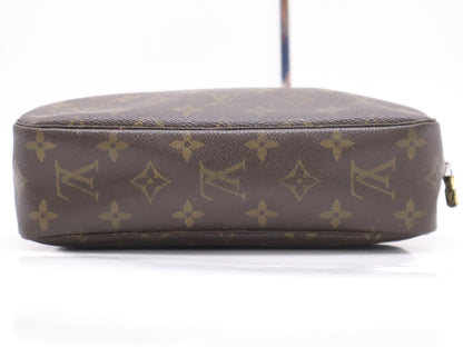 LOUIS VUITTON M47524 Monogram Truss Toilette 23 Pouch
