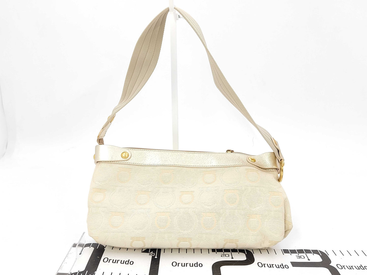 Salvatore Ferragamo AU-21/6342 Canvas and Leather Gancini Beige Shoulder Bag