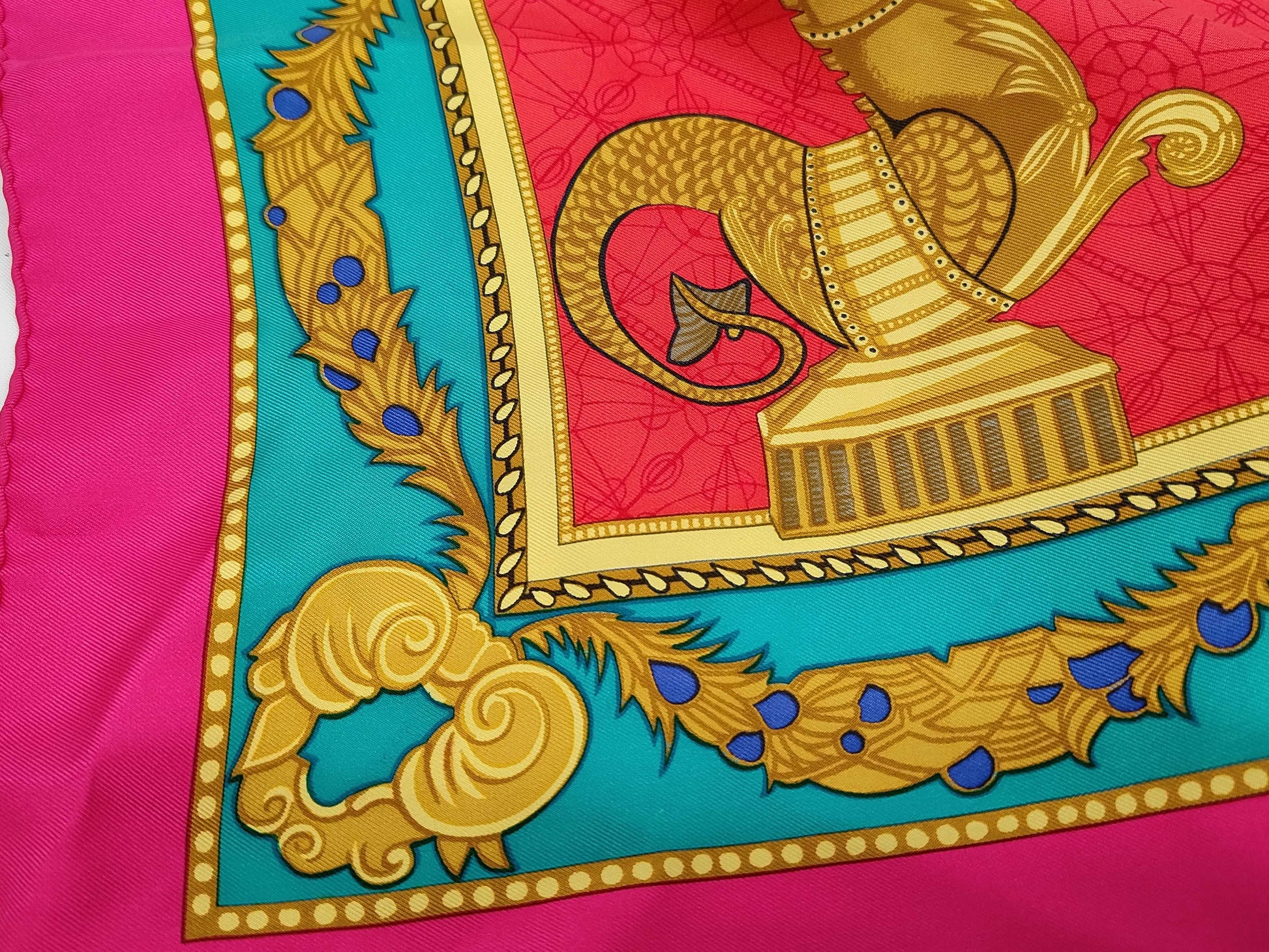 HERMES Silk Carré 90 "Les Bissons de Venice" Venice Ships Pink Multicolor Scarf